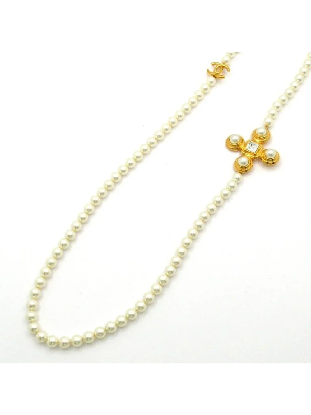 Chanel Necklace CC Logo White Gold